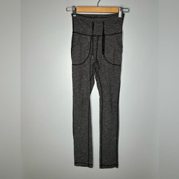 Lululemon Skinny Will Pant Womens Size 4 Full-On Luon Black - Picture 1 of 7
